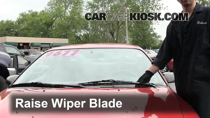 1996 Dodge Avenger ES 2.5L V6 Windshield Wiper Blade (Front)